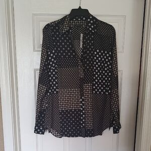 Ann Taylor Black and White Button Down Shirt